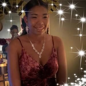 Meet your Posher, Tosha